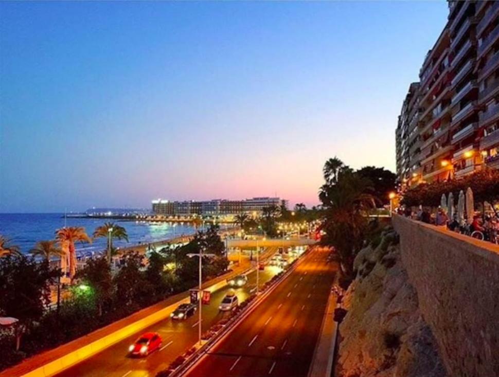 Lovely, New, Bright 3 Mins To Beach Apt 105 Sq Meters アリカンテ エクステリア 写真