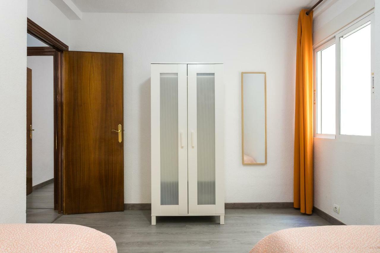 Lovely, New, Bright 3 Mins To Beach Apt 105 Sq Meters アリカンテ エクステリア 写真